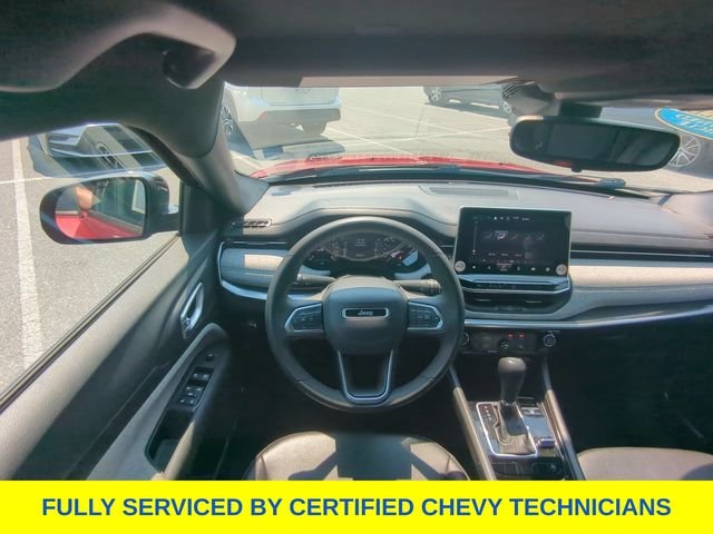 Used 2024 Red Jeep Latitude image 39