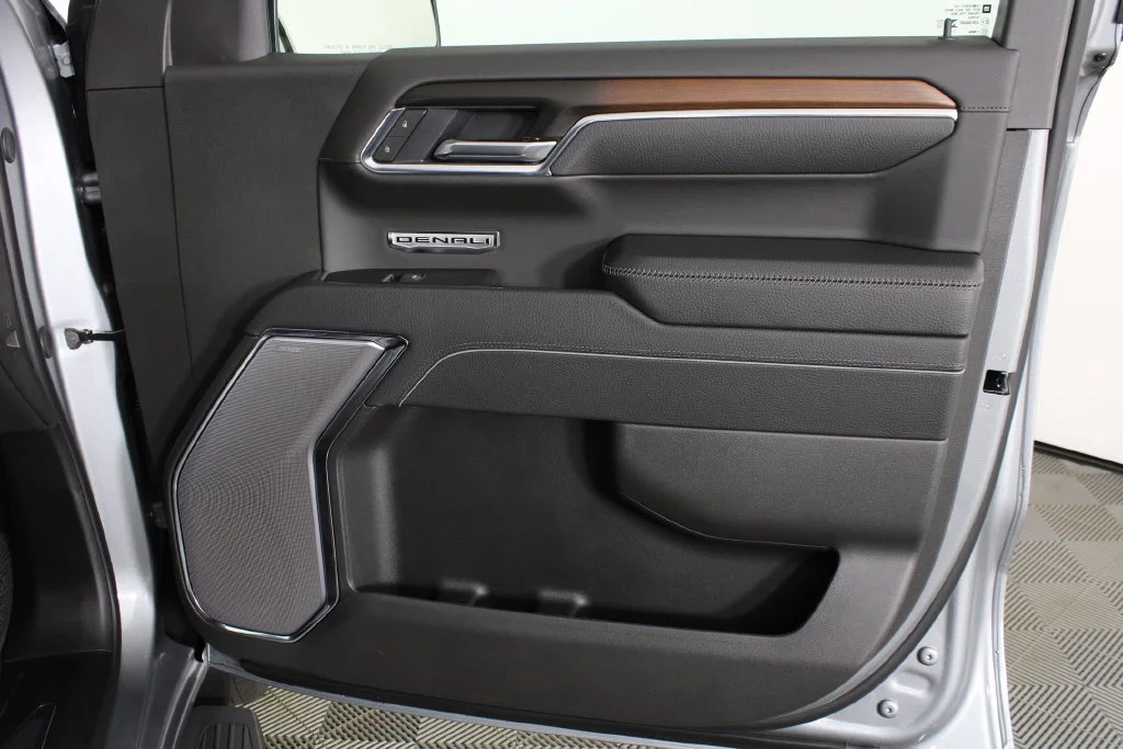 2026 GMC Sierra 1500 Denali - Photo 8