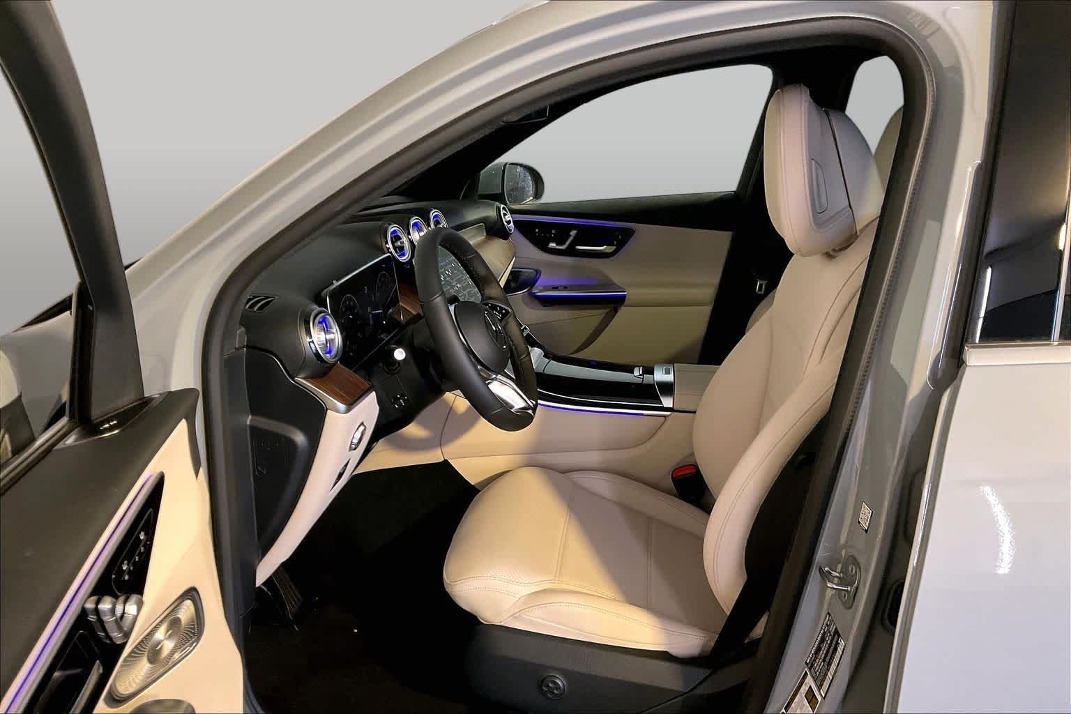 New 2027 MANUFAKTUR Alpine Grey Mercedes-Benz GLC 300 image 13