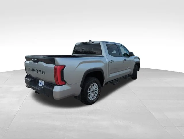 Used 2024 Silver Toyota SR5 image 7