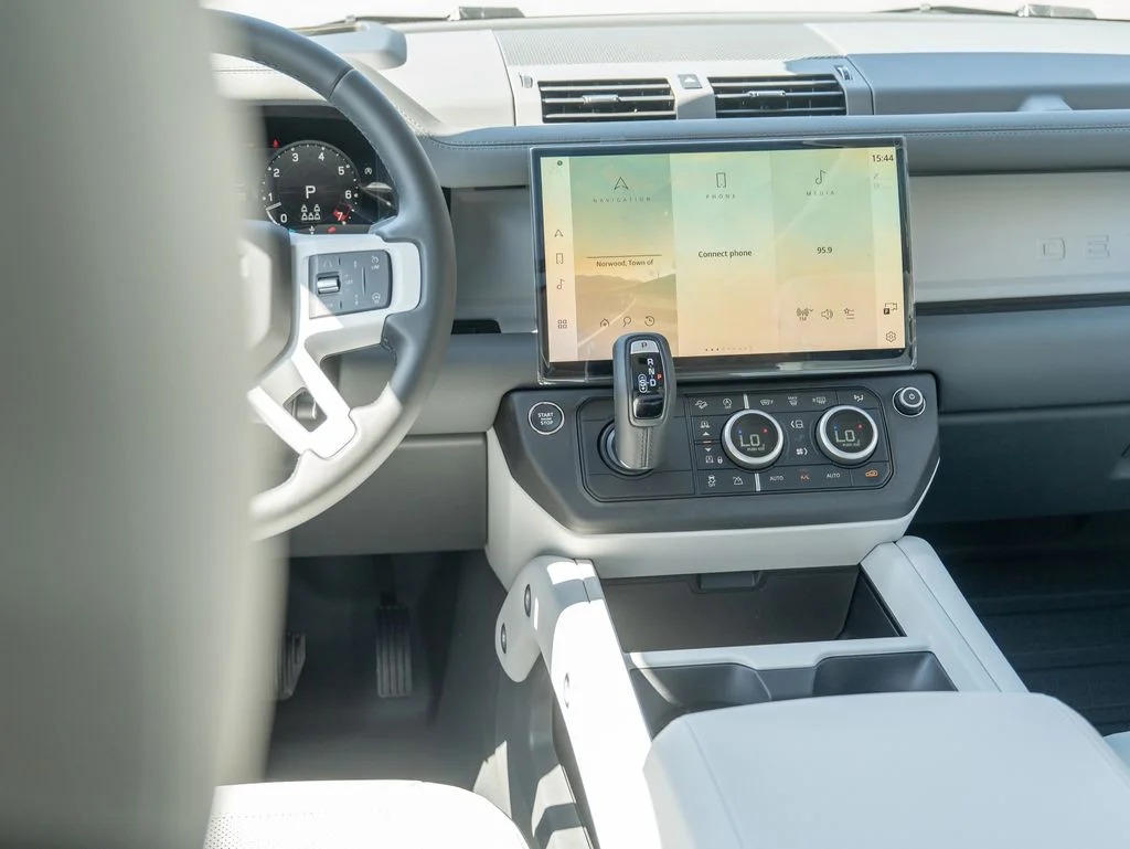 New 2026 Gray Land Rover X-Dynamic SE image 19