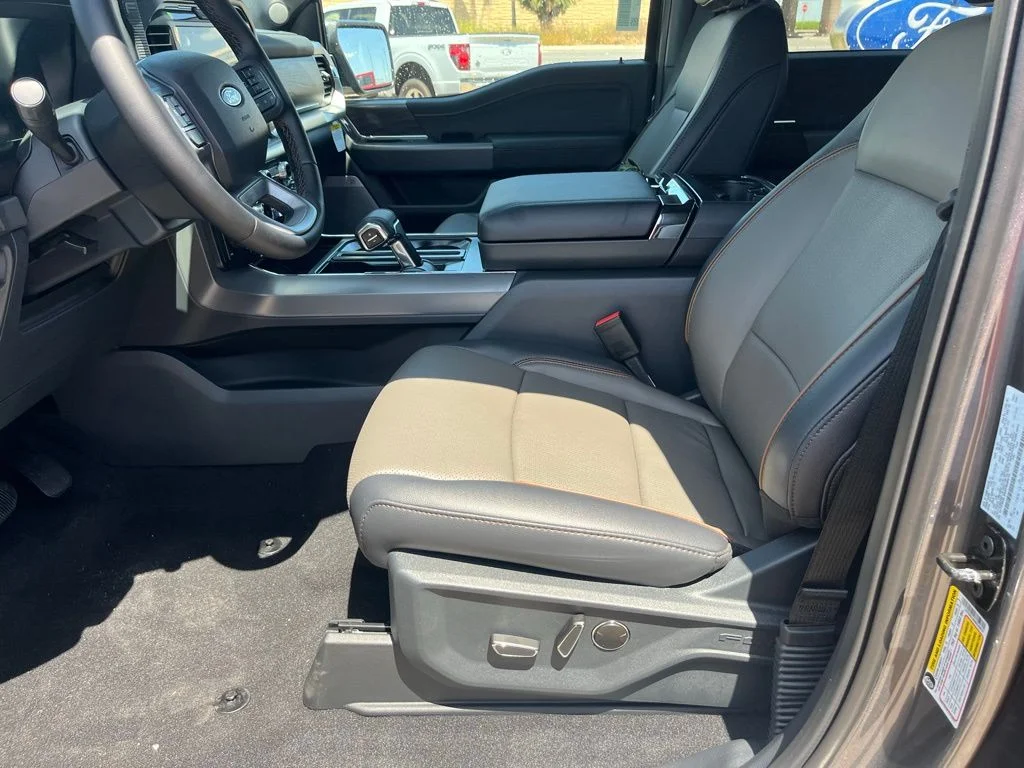 2025 Ford F-150 Lariat - Photo 19