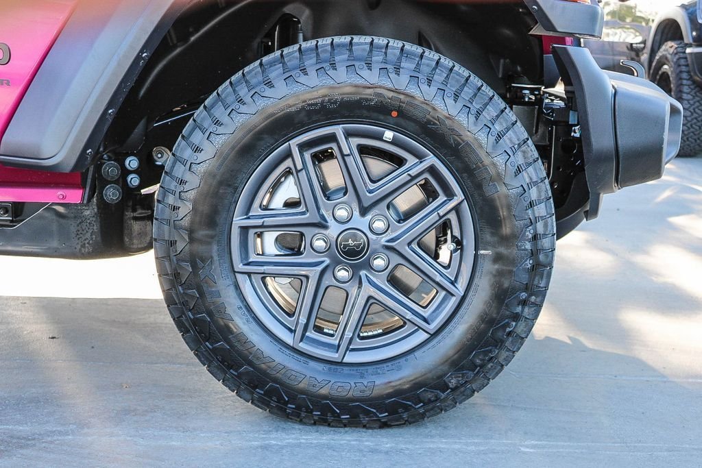 New 2026 Tuscadero Pearlcoat Jeep Sport S image 11