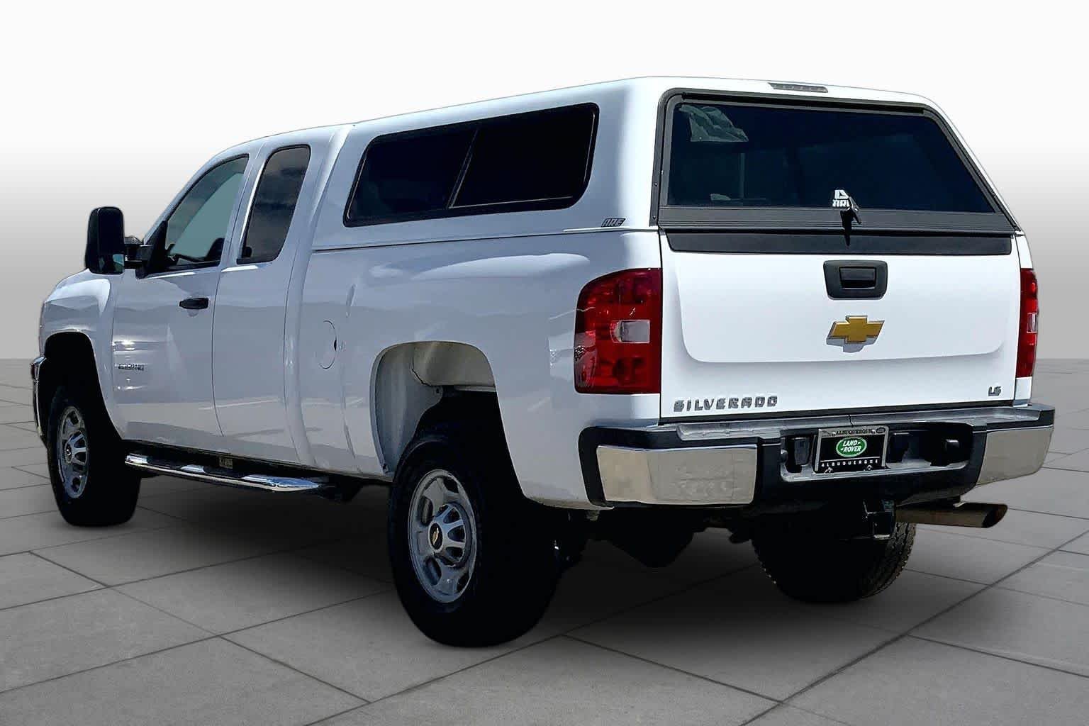 Used 2013 Summit White Chevrolet Work Truck image 11