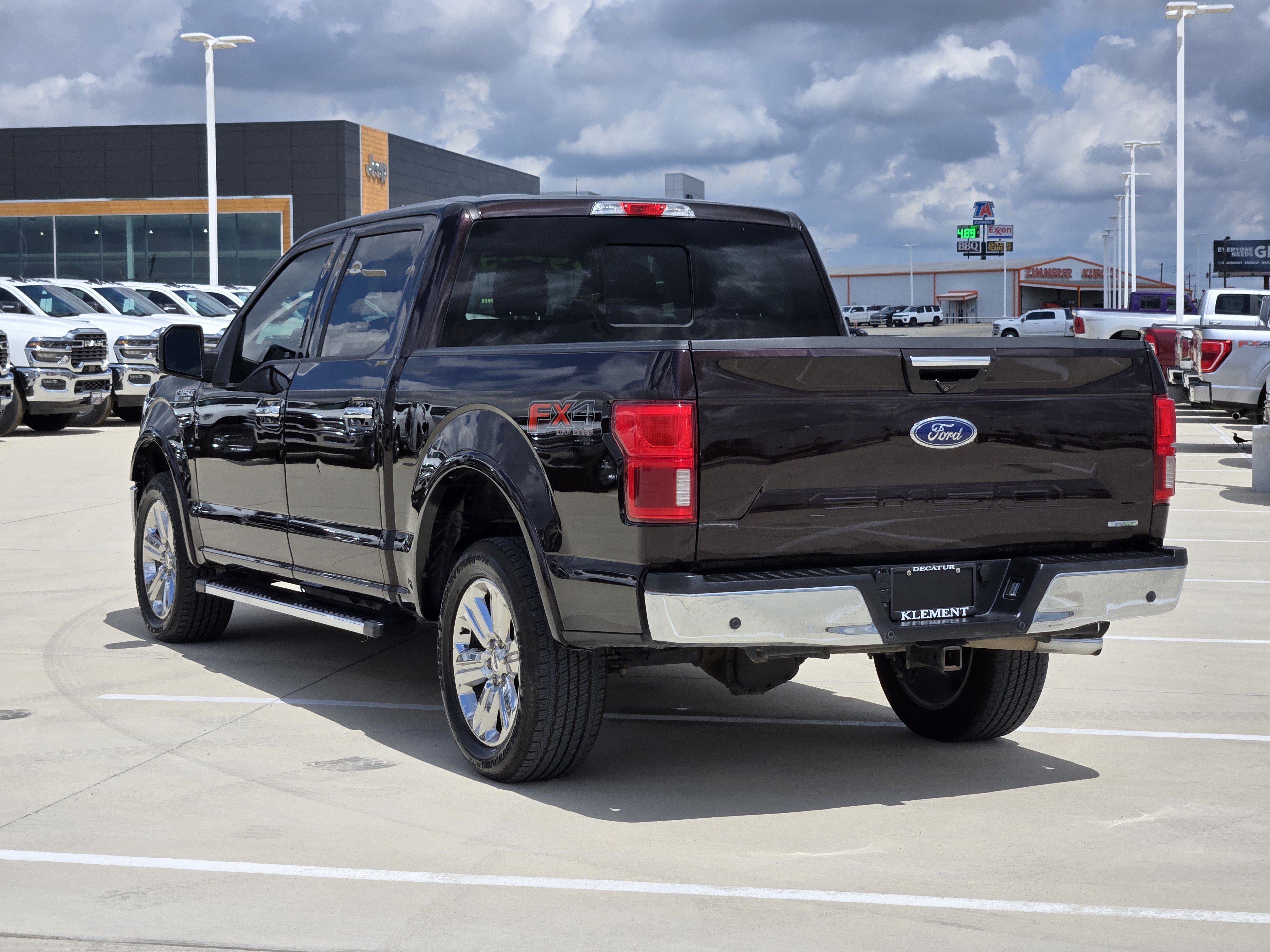 Used 2019 Magma Red Metallic Ford LARIAT image 6