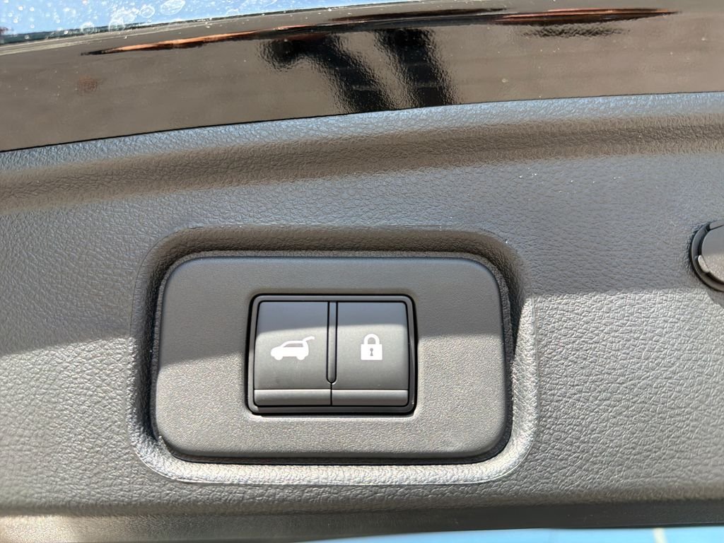 New 2026 Nissan Pathfinder SL 4D Sport Utility