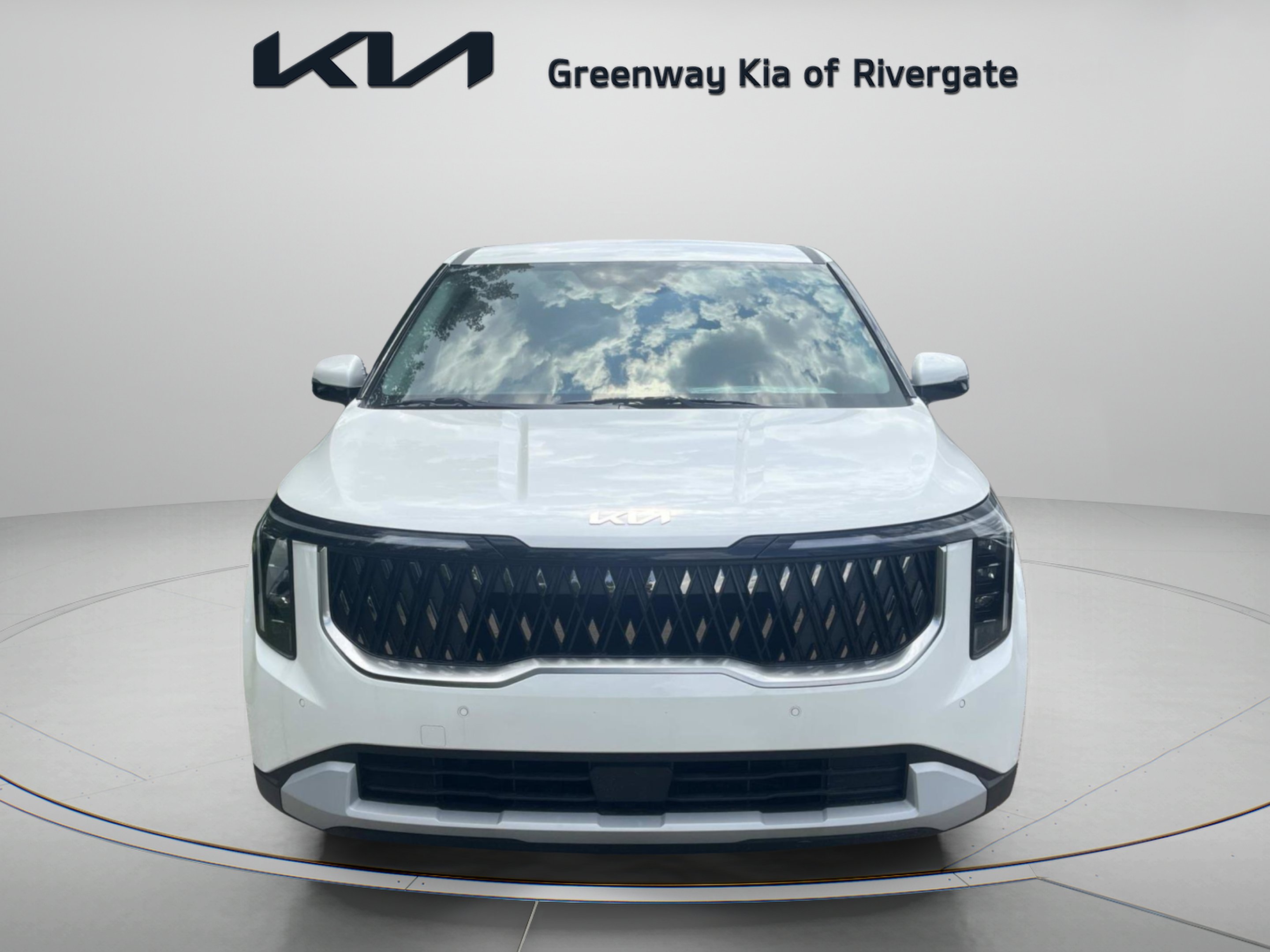 New 2026 Snow White Pearl Kia LX image 2