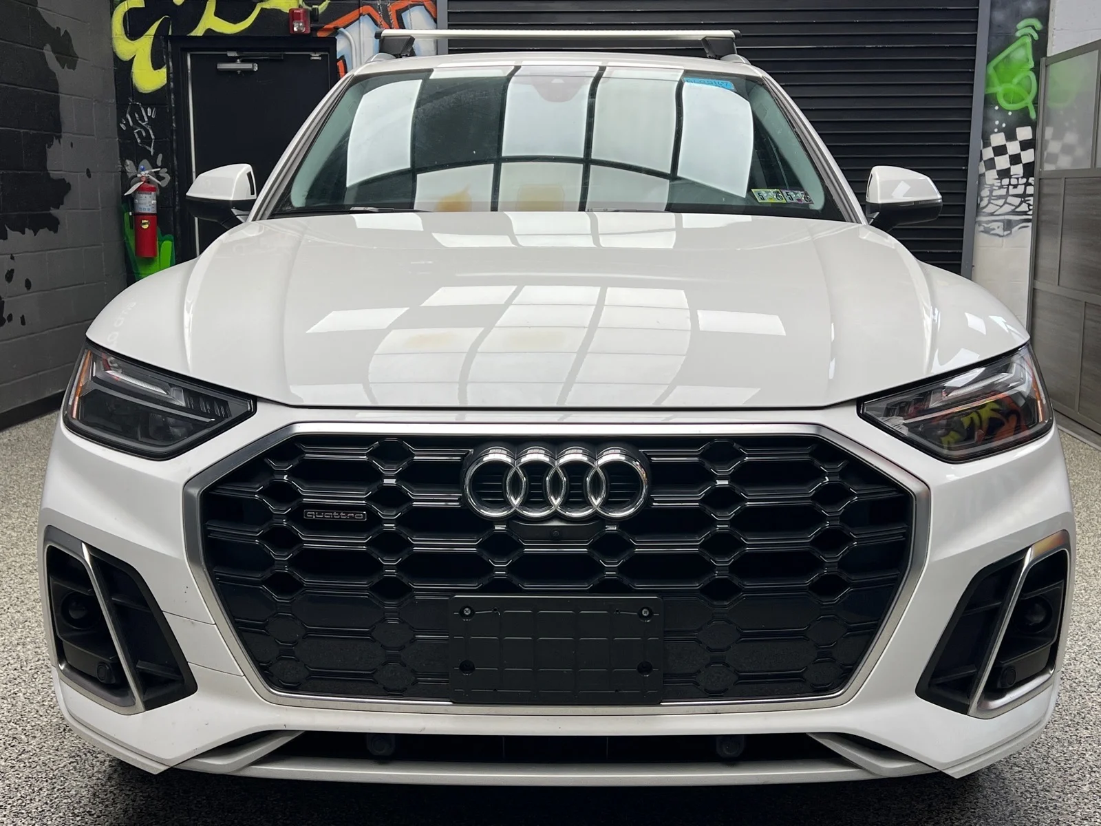 Used 2024 Glacier White Metallic (2y2y) Audi quattro S line Prem Plus 45 TFSI image 2
