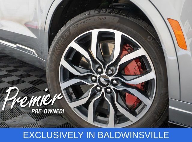 Used 2025  Cadillac Sport image 8