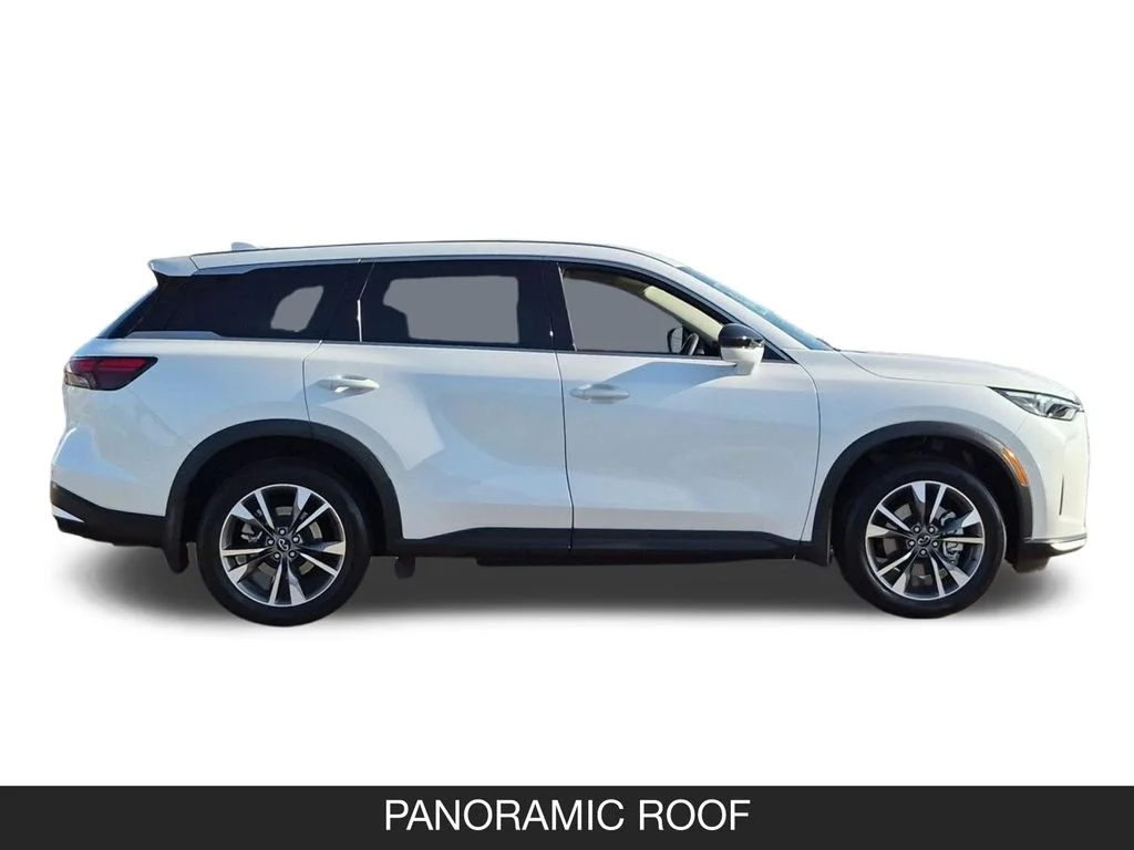 Used 2026 White INFINITI PURE image 6