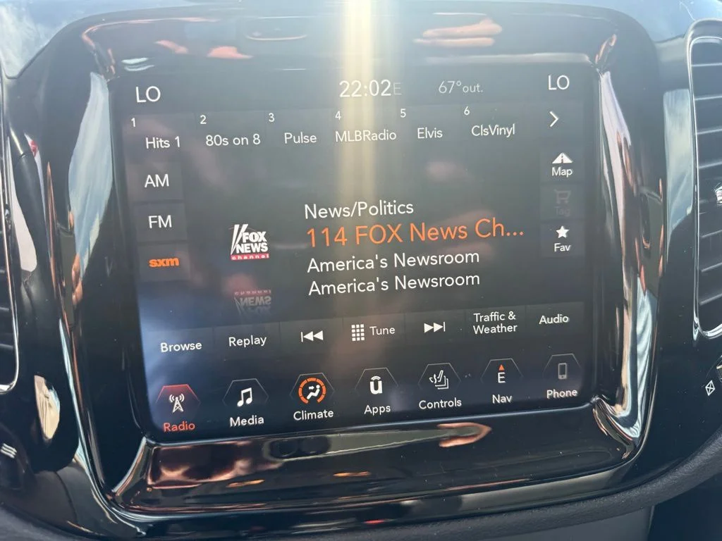 Used 2018 White Jeep Limited image 10
