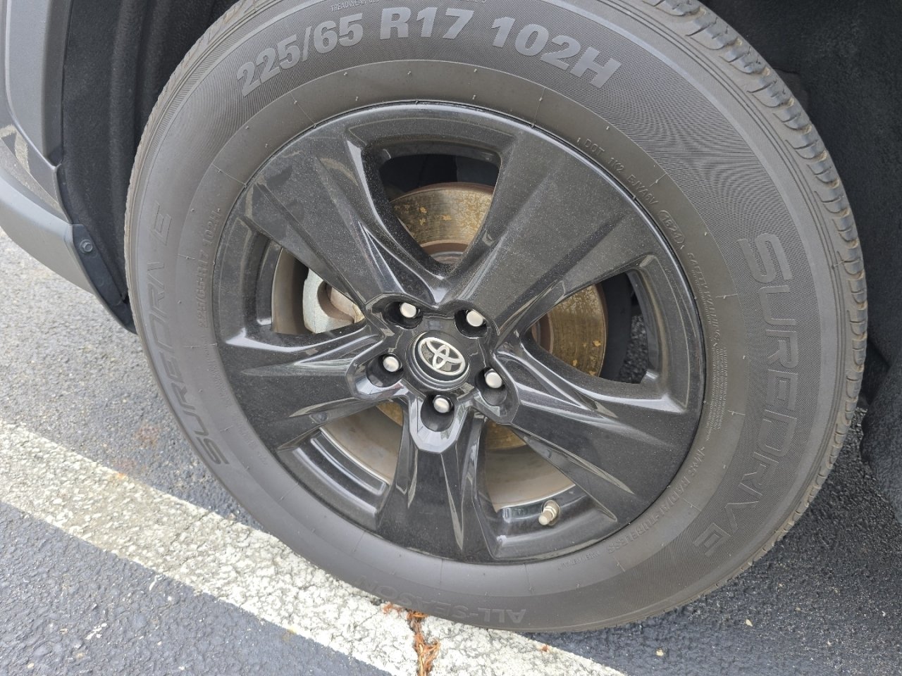 Used 2022 Gray Toyota LE image 24