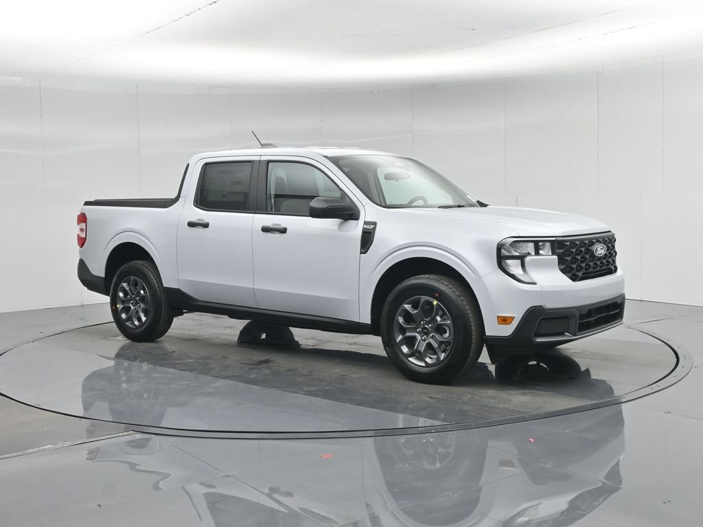 New 2026 Space White Metallic Ford XLT image 23