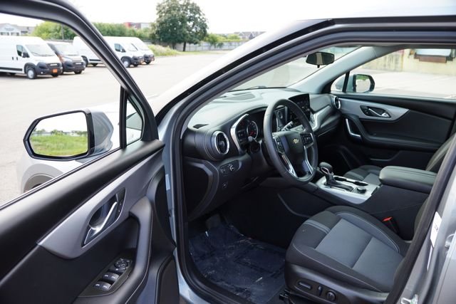 Certified Used 2025 Gray Chevrolet LT image 17