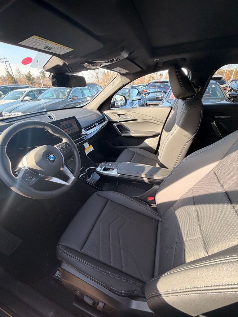 New 2026 Storm Bay Metallic BMW xDrive28i image 5