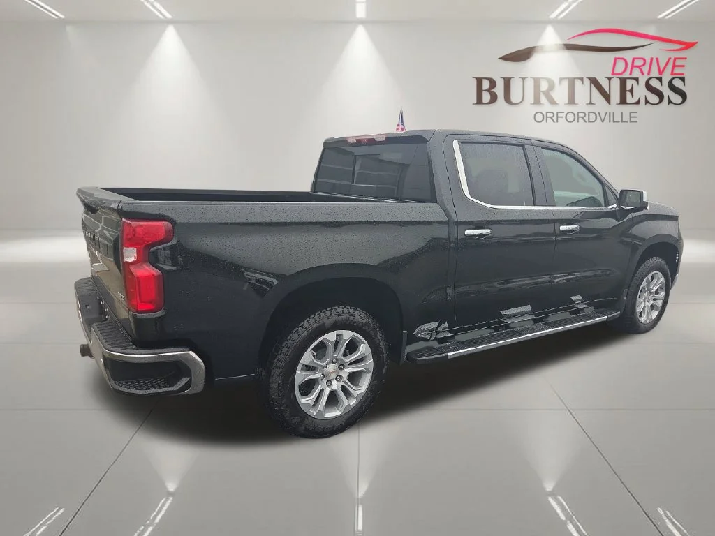 2026 Chevrolet Silverado 1500 LTZ - Photo 8