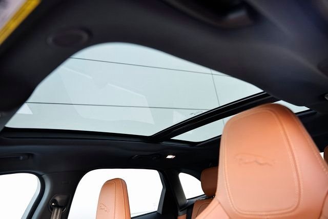 2026 Jaguar F-Pace R-Dynamic S - Photo 14