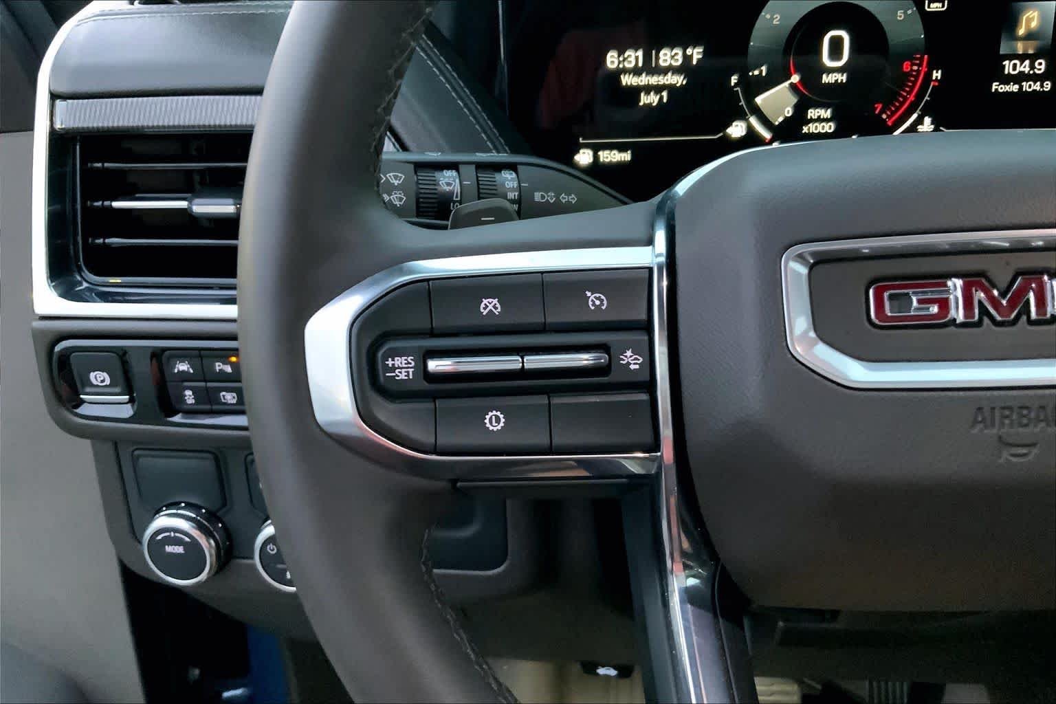 Used 2025 Downpour Metallic GMC Elevation image 23