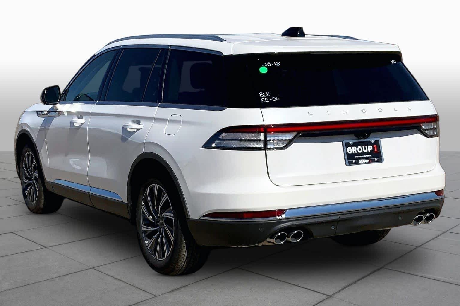 New 2026 Pristine White Metallic Tri-Coat Lincoln Premiere® image 12