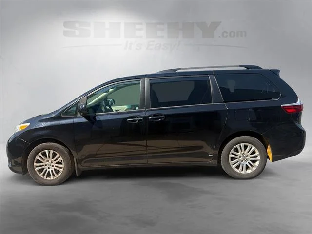 Used 2017 Midnight Black Metallic Toyota  image 16