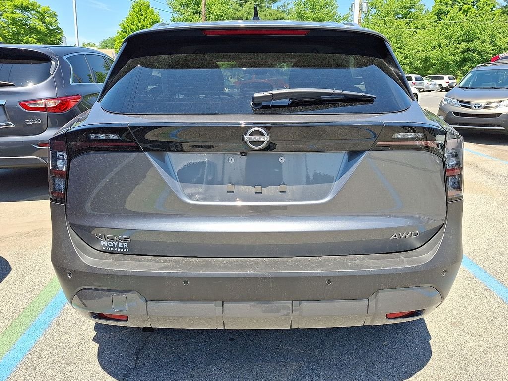 Used 2026 Gray Nissan SV image 5
