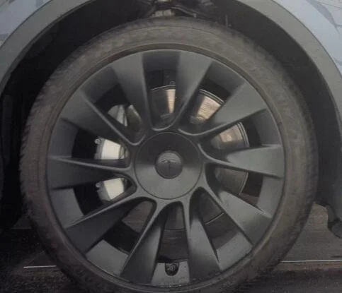 Used 2023  Tesla Long Range image 6