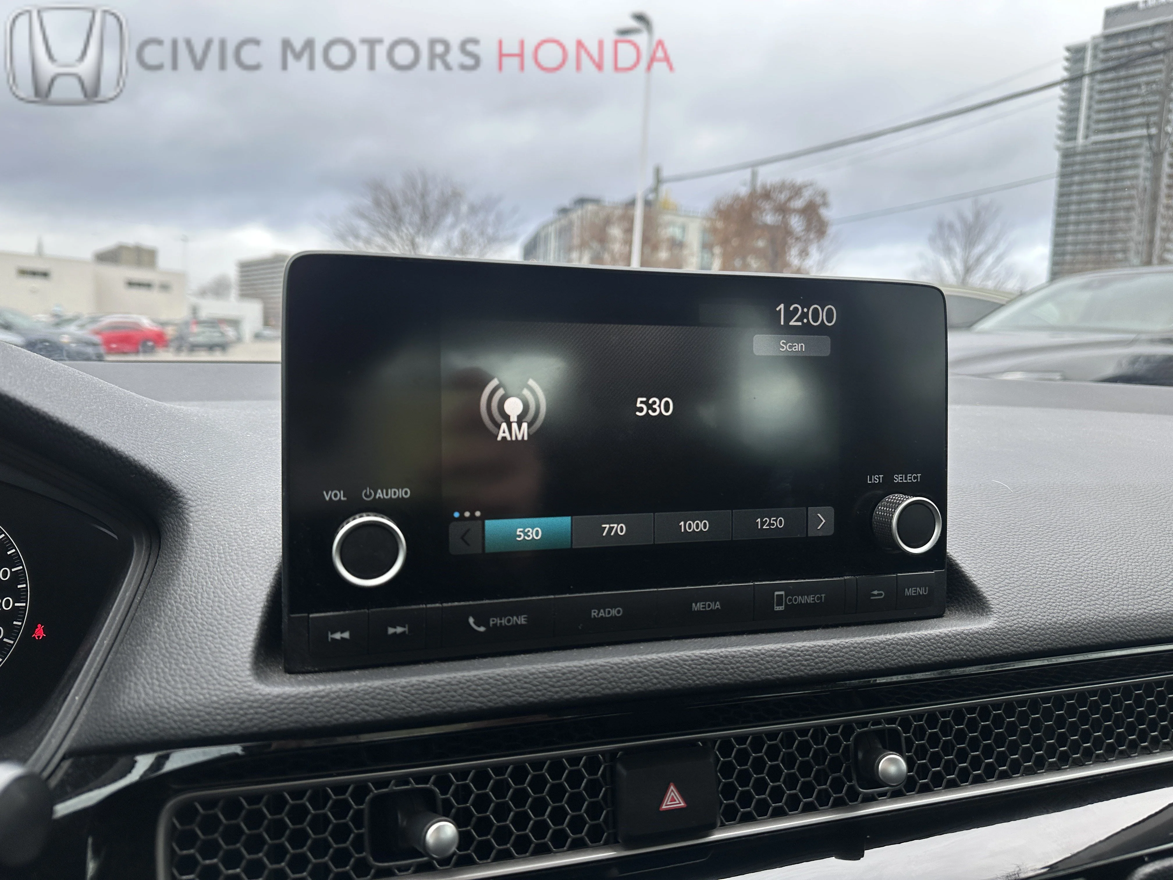 Used 2022 PLATINUM WHITE PEARL Honda LX image 2