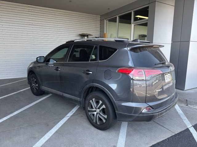 Used 2016 Gray Toyota LE image 4