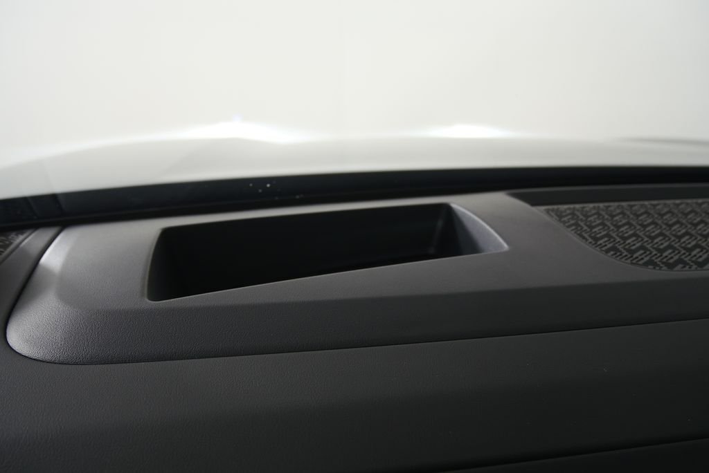 Used 2027 Black Jade Green Kia X-Line SX Prestige image 25