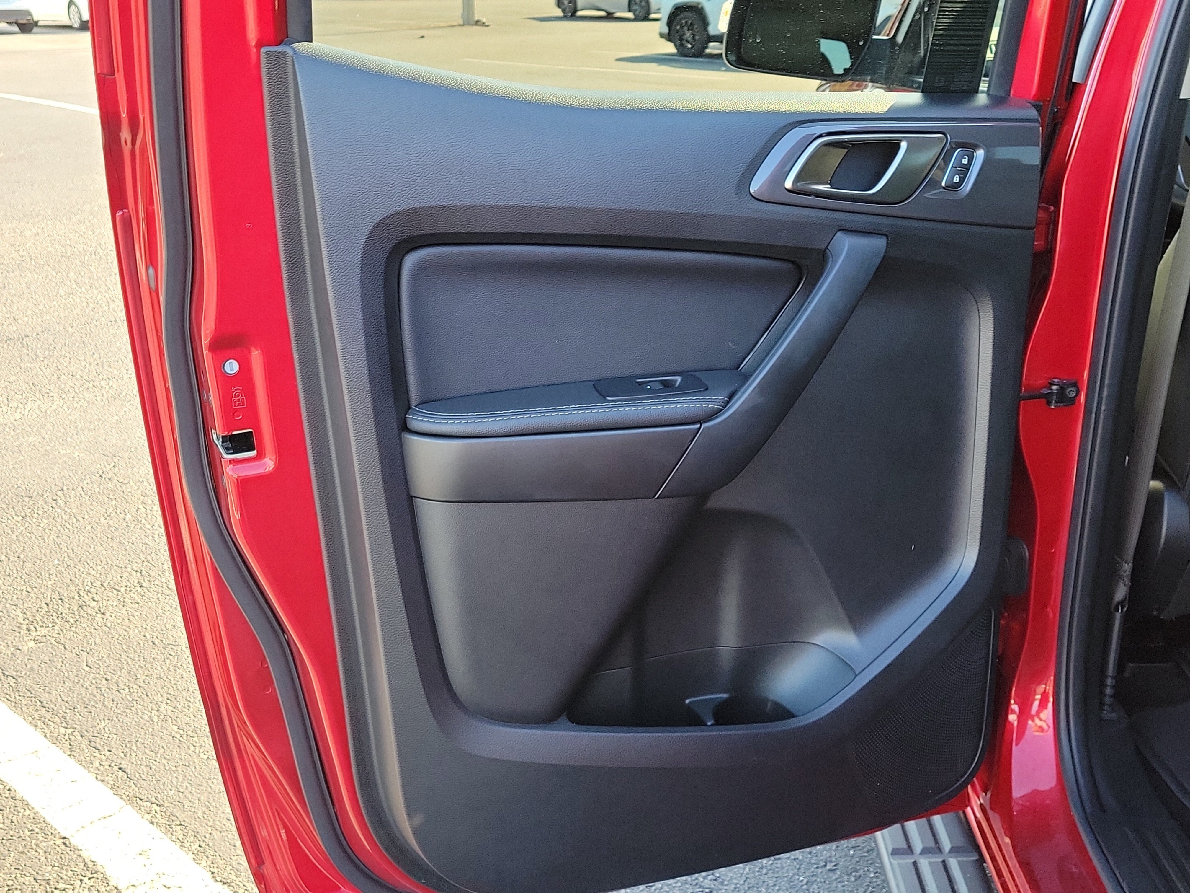 Used 2021 Red Metallic Ford Lariat image 11