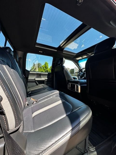 2019 Ford F-350 Super Duty Platinum - Photo 19