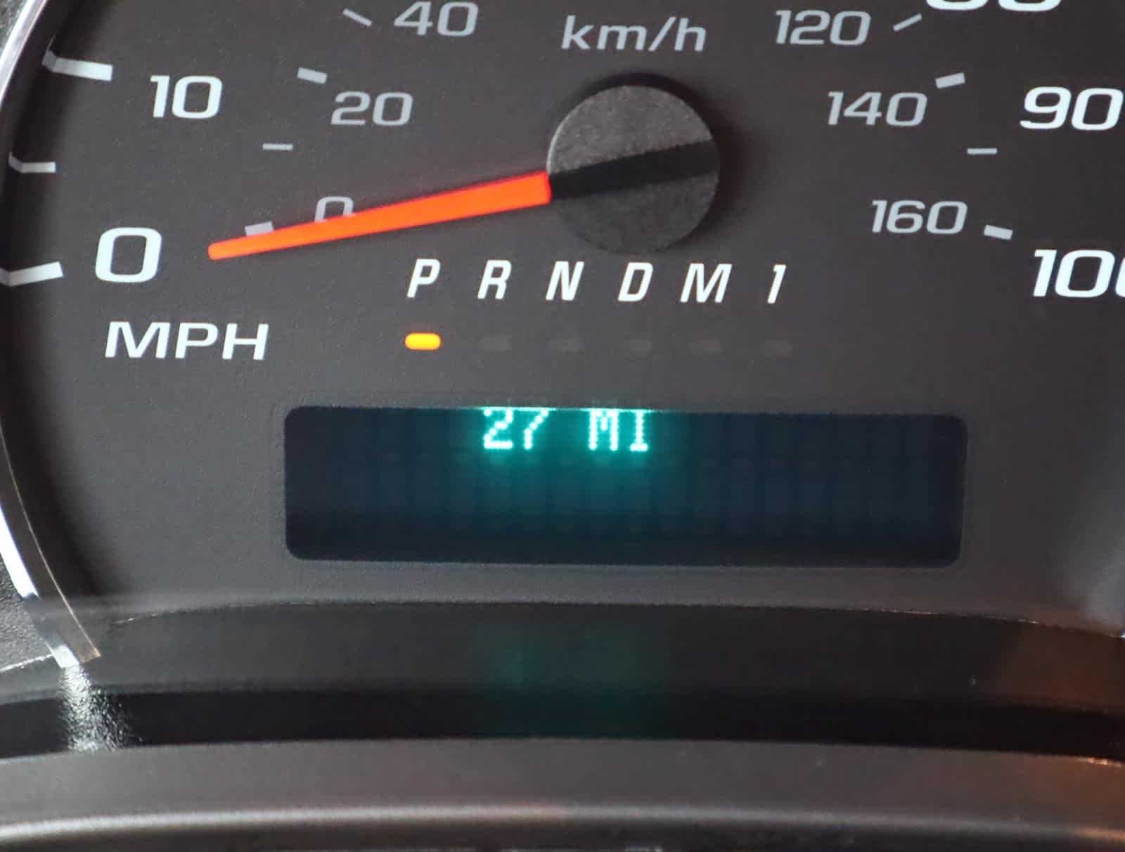 2025 GMC Savana Cargo Work Van - Photo 34