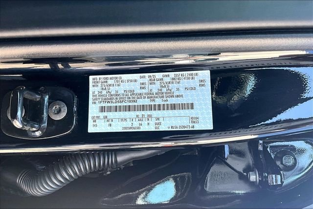 Used 2025 Agate Black Metallic Ford XLT image 29