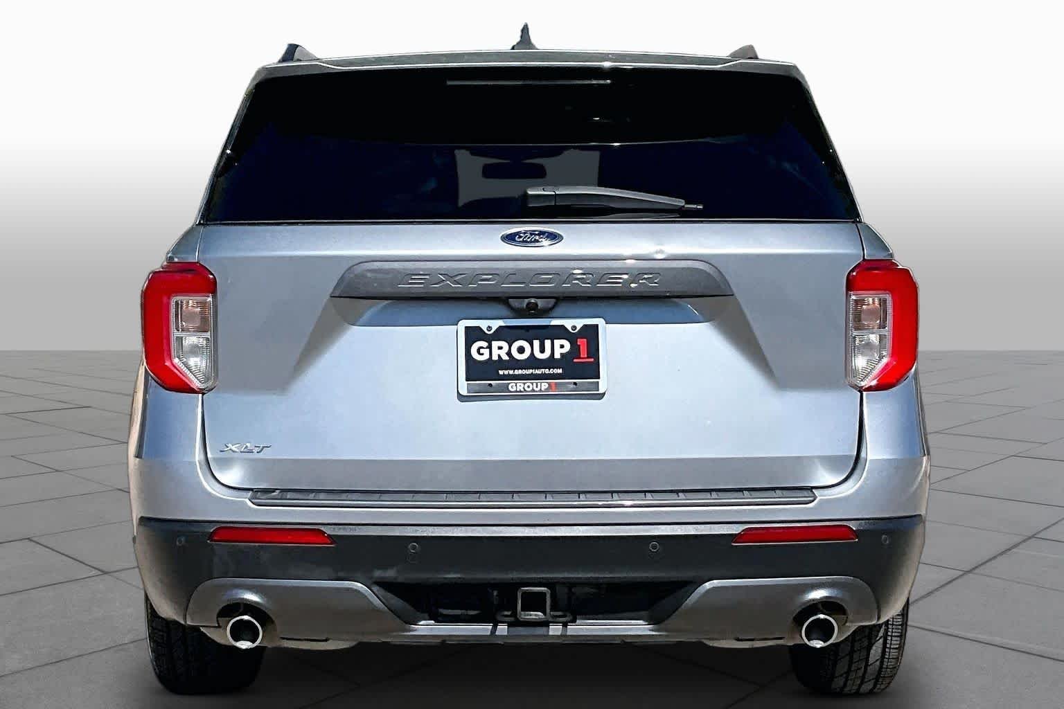 Used 2022 Iconic Silver Ford XLT image 5
