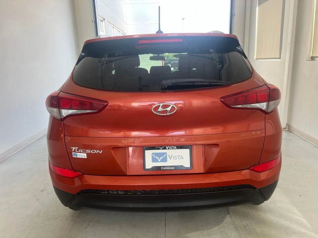 Used 2017 Sunset Hyundai SE image 5