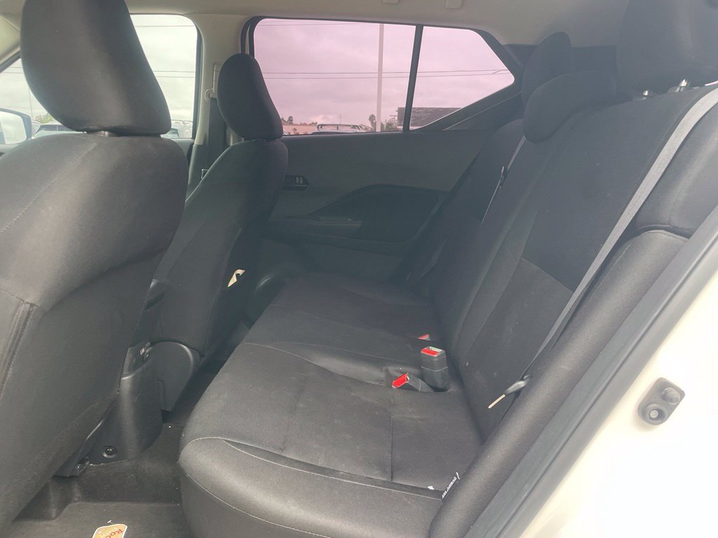 Used 2025 White Nissan S image 16