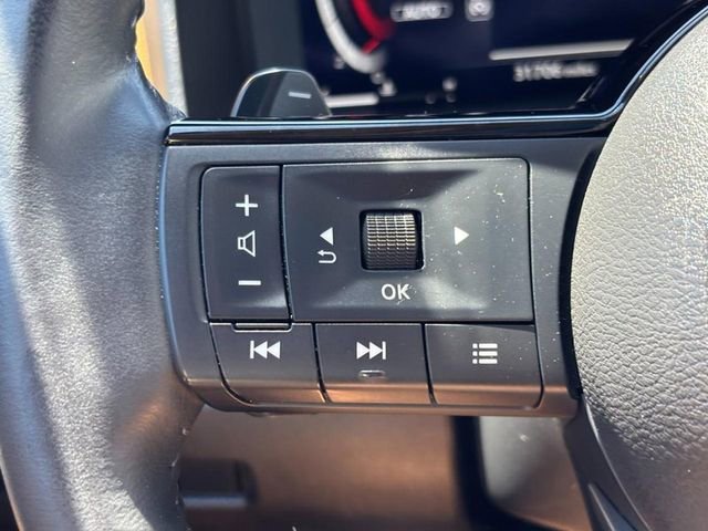 Used 2023 Red Nissan Platinum Intelligent AWD image 17