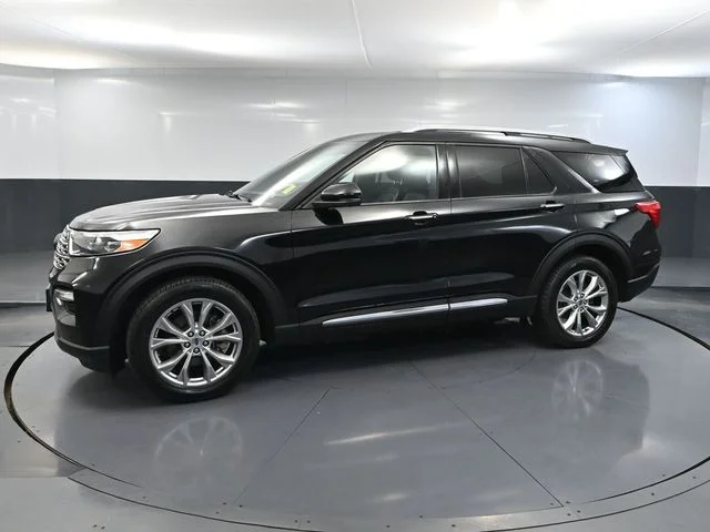 Used 2020 Black Ford Limited image 8
