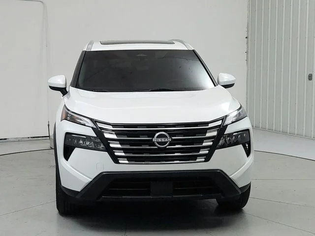 Used 2024 White Nissan SV image 2