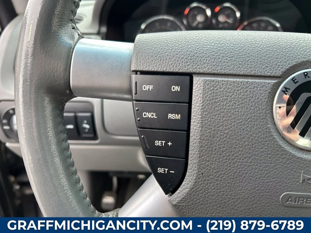 Used 2007  Mercury Base image 17