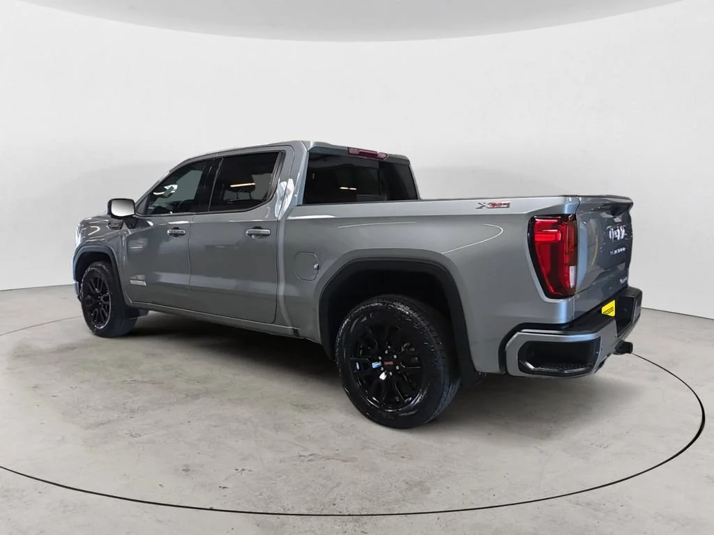 Used 2025 Sterling Metallic GMC Elevation image 7