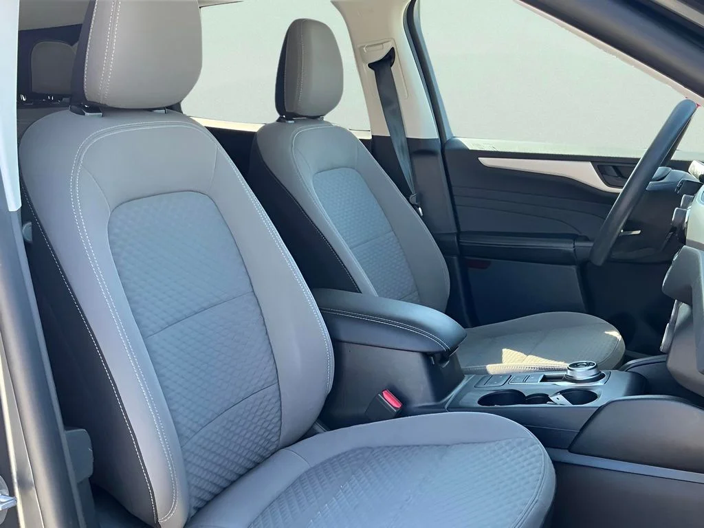 Used 2022 Gray Ford SE image 13