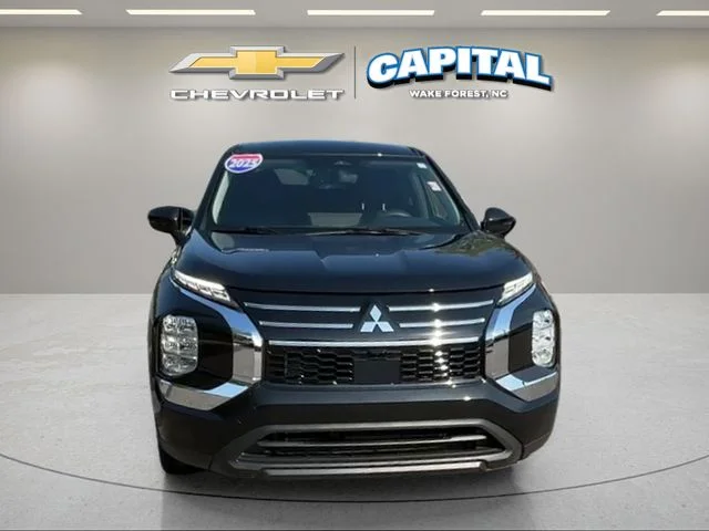 Used 2025  Mitsubishi ES image 8