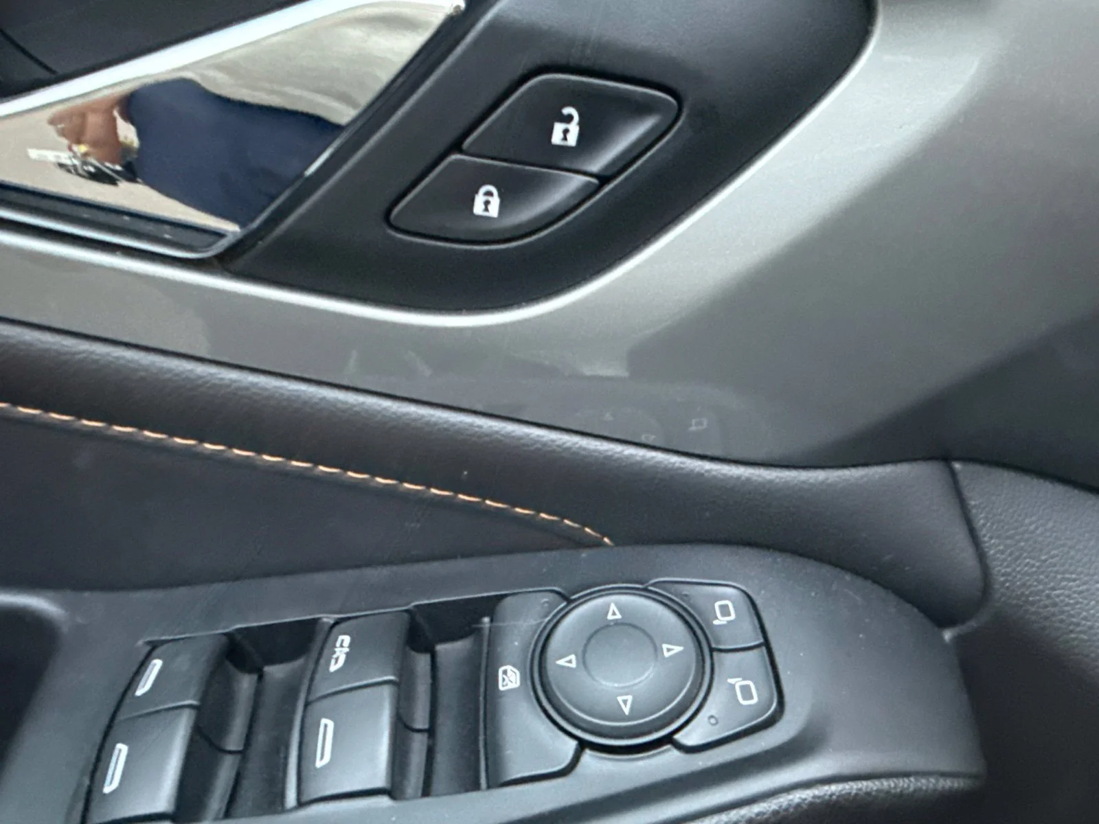 Used 2020 White Chevrolet LT image 12