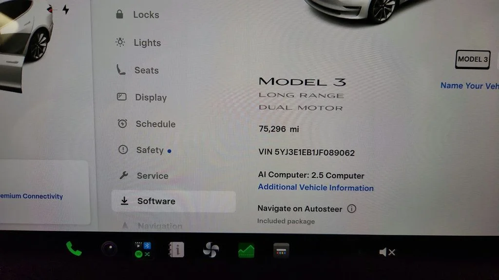Used 2018 Pearl White Multi-Coat Tesla Long Range Battery AWD image 14