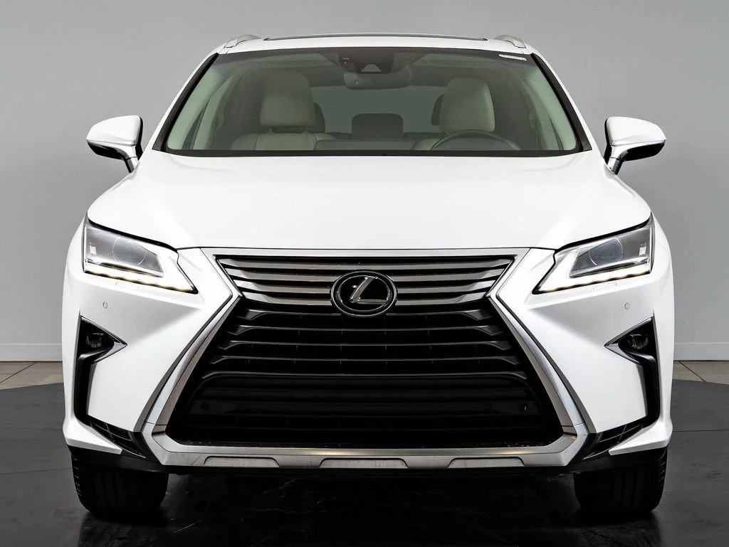 Used 2017 Eminent White Pearl Lexus 350 image 2