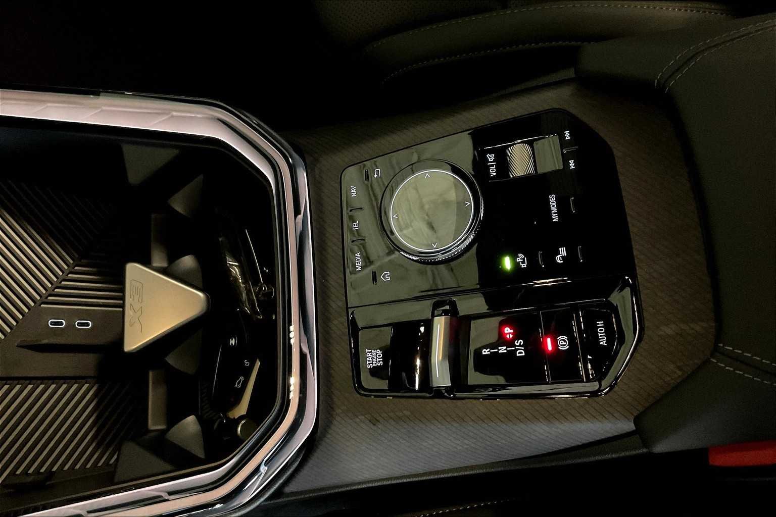 2026 BMW X3 30 - Photo 7