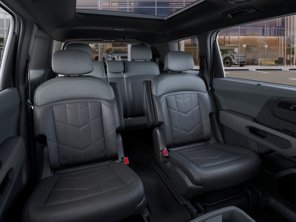 New 2027 Glacial White Pearl Kia X-LINE SX image 16