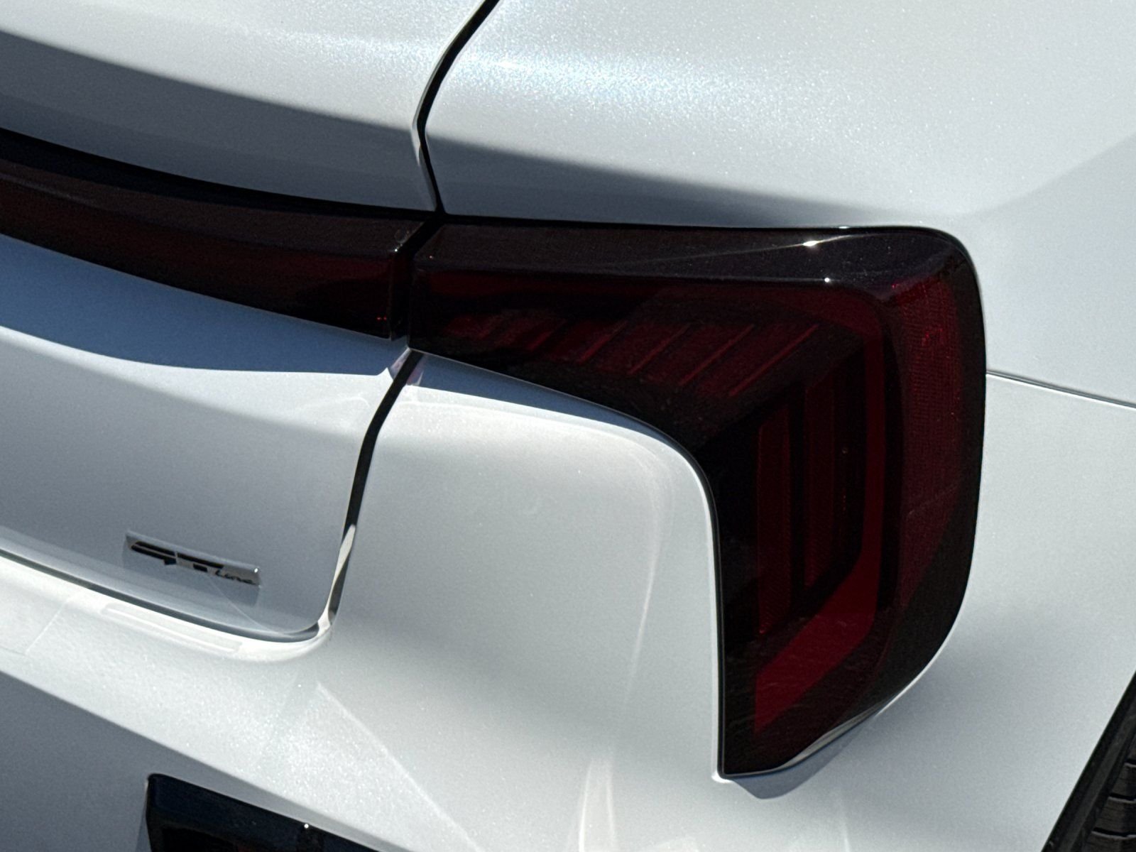 New 2026 Snow White Pearl Kia GT-Line Turbo image 9