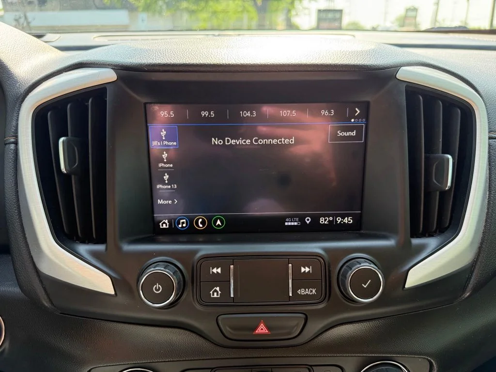 Used 2021 Gray GMC SLE image 17